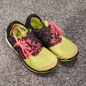 Under Armour Women's Shoes